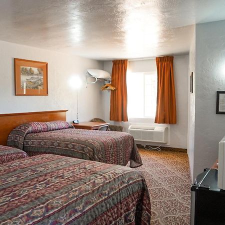 Swiss Holiday Lodge Маунт-Шаста Экстерьер фото