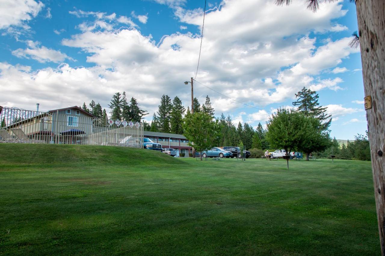 Swiss Holiday Lodge Маунт-Шаста Экстерьер фото
