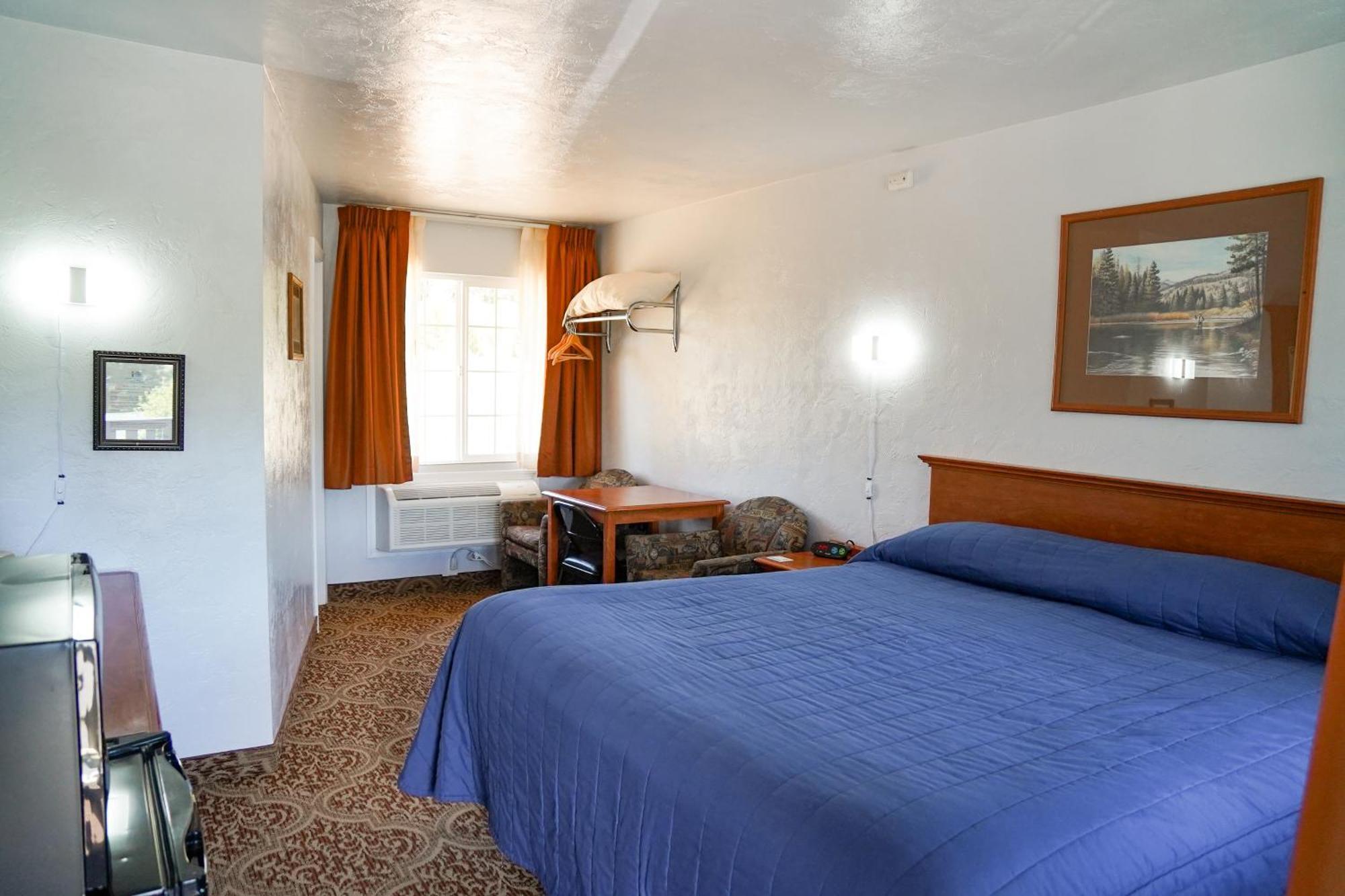 Swiss Holiday Lodge Маунт-Шаста Экстерьер фото